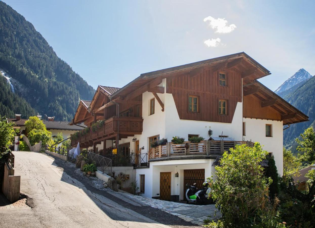 Ferienwohnung Stubaier Herzblut Neustift im Stubaital Bagian luar foto